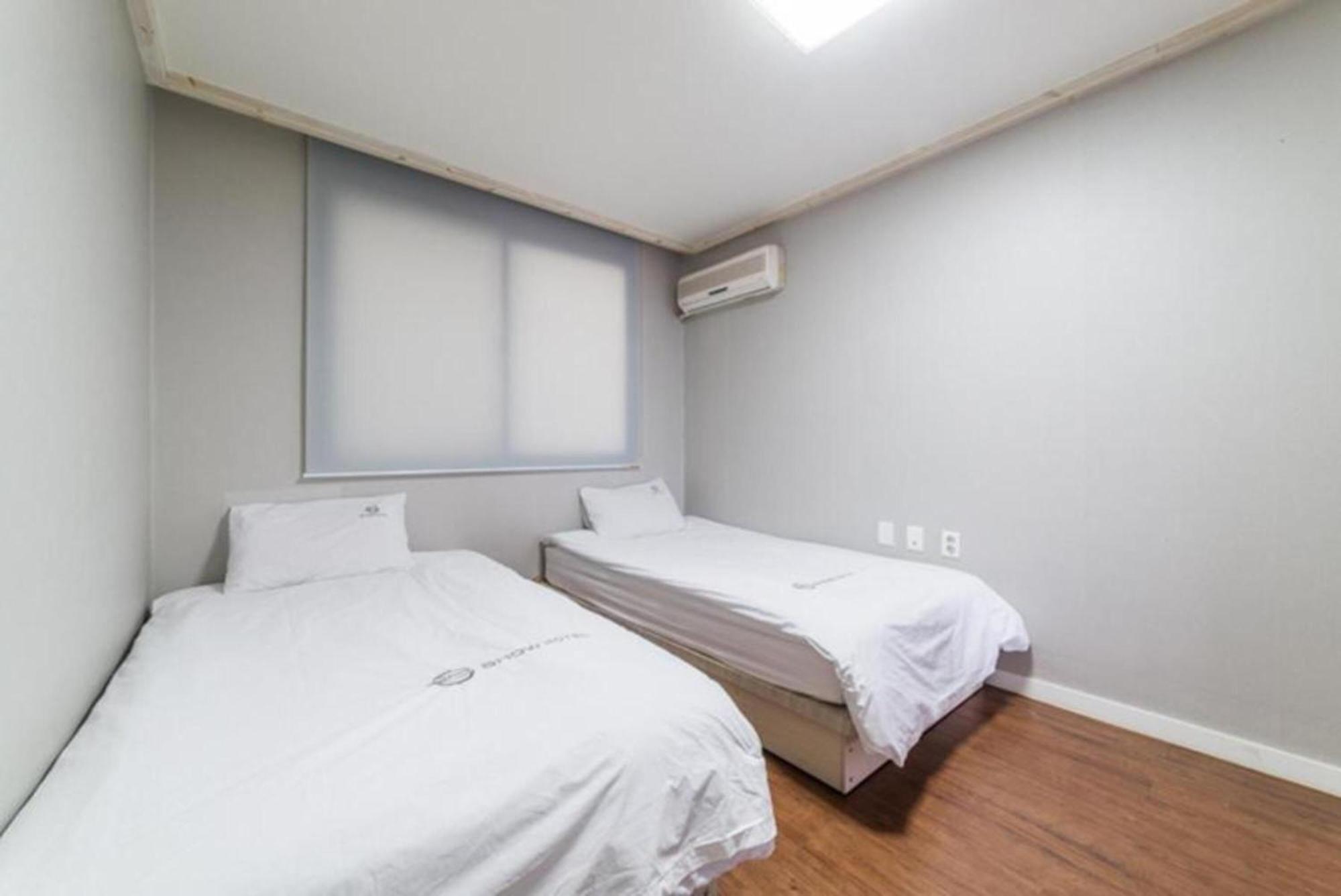 Show Hotel Haeundae Pusan Zewnętrze zdjęcie