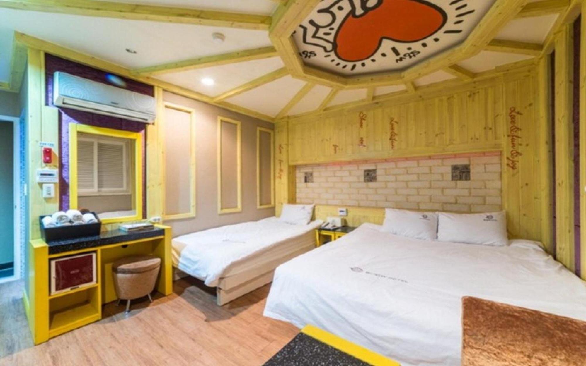 Show Hotel Haeundae Pusan Zewnętrze zdjęcie