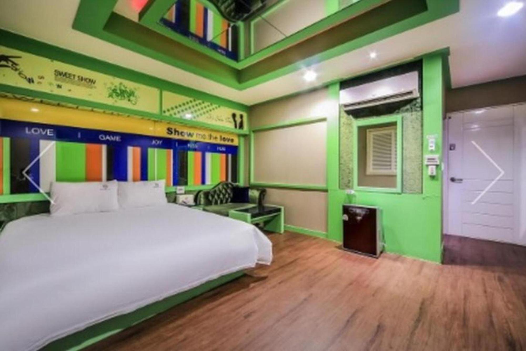 Show Hotel Haeundae Pusan Zewnętrze zdjęcie